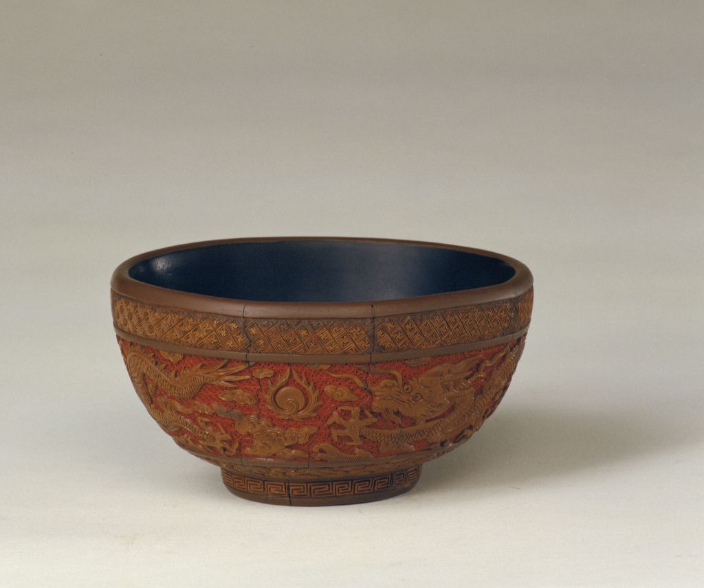 图片[1]-Yellow cloud dragon bowl-China Archive